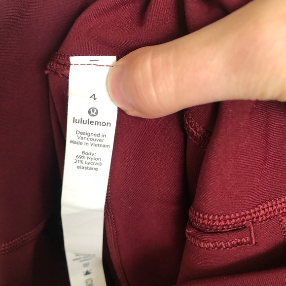 Lululemon high rise wunder under size 4!! - Picture 3 of 5